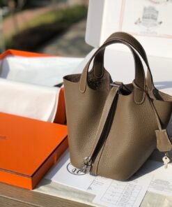 Hermès
