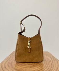 Yves Saint Laurent Latest autumn and winter suede series