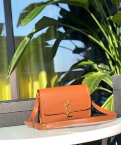 Yves Saint Laurent Overseas channel goods Yves Saint Laurent Box2