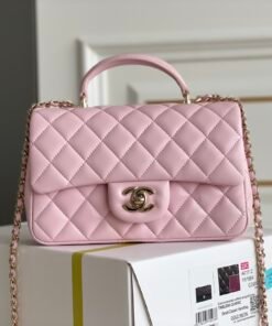 Chanel 𝗖𝗵𝗮𝗻𝗲𝗹 𝗠𝗶𝗻𝗶 flap𝗖𝗙 wrist bag