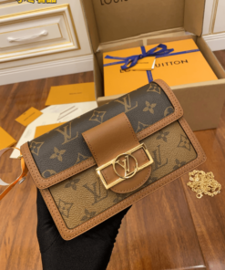 Louis Vuitton M68746 Chain Bag